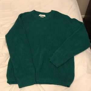 Men’s green urban outfitter sweater